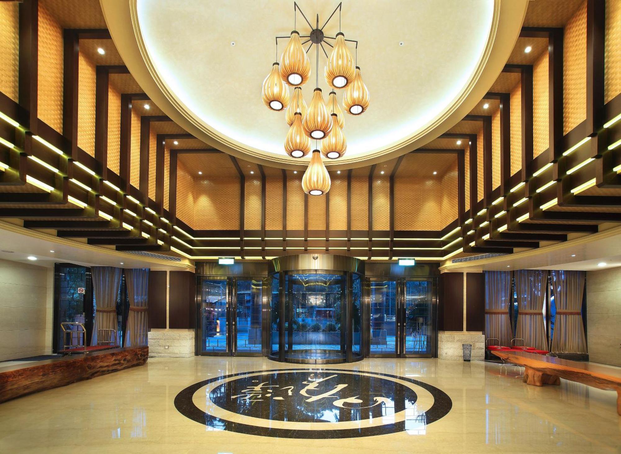 Sun Moon Lake Hotel Jücsi Kültér fotó