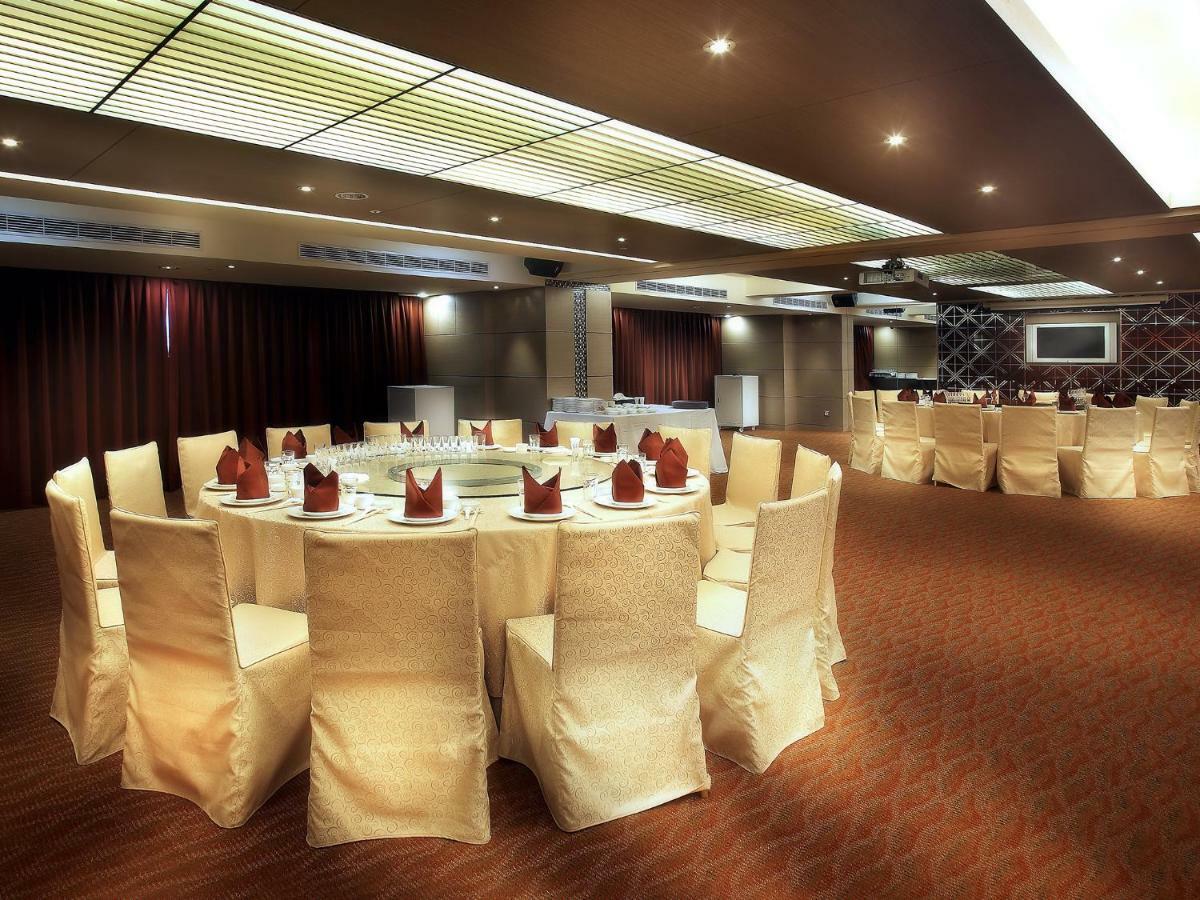 Sun Moon Lake Hotel Jücsi Kültér fotó